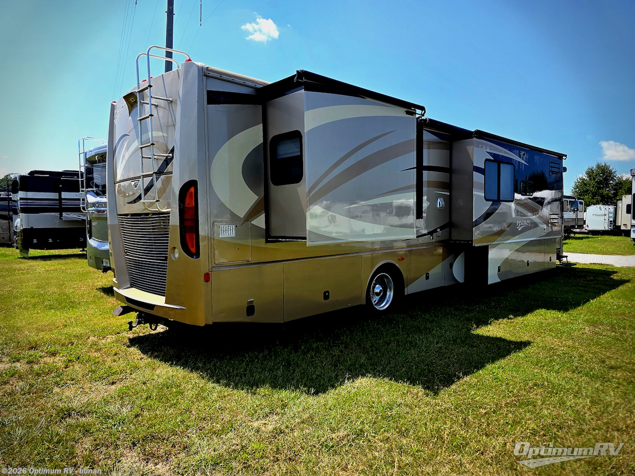 2008 Fleetwood Discovery 40X - Used Class A For Sale by Optimum RV - Inman in Inman, South Carolina features Slideout