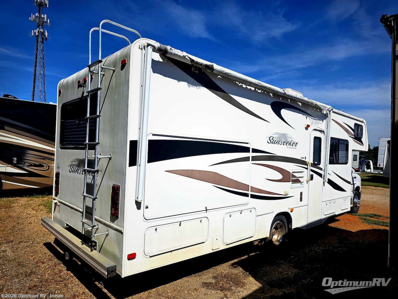 2012 Forest River Sunseeker 2860DS - Used Class C For Sale by Optimum RV - Inman in Inman, South Carolina features Slideout