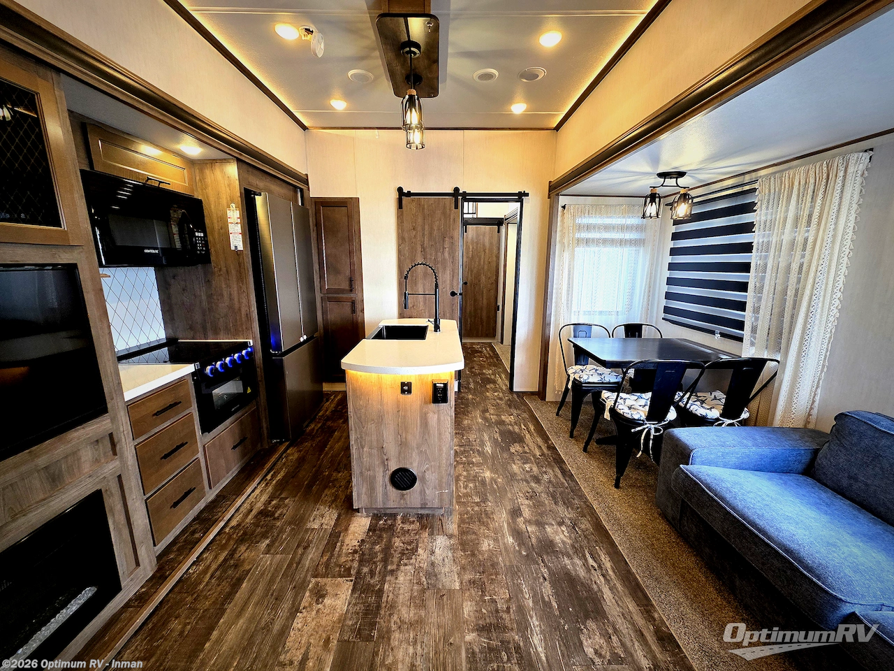 2022 Forest River Sabre 38DBQ - Used Fifth Wheel For Sale by Optimum RV - Inman in Inman, South Carolina features Awning, Slideout