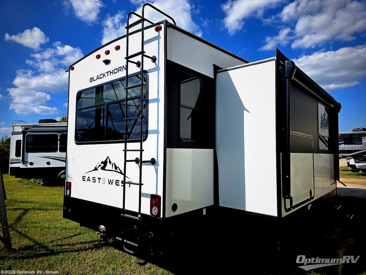 2024 East to West Blackthorn 3101RL-OK - Used Fifth Wheel For Sale by Optimum RV - Inman in Inman, South Carolina features Slideout, Awning