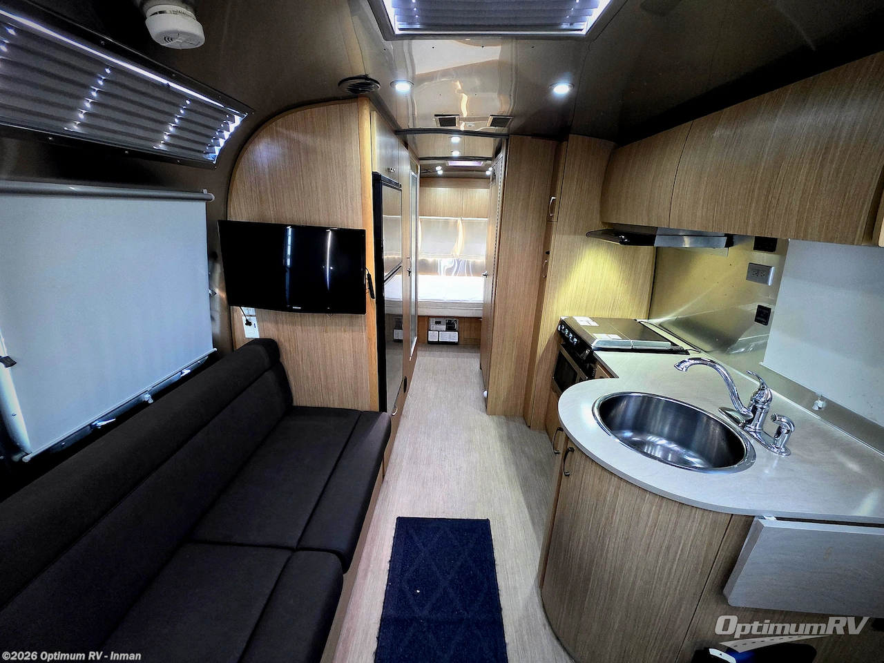 Used 2017 Airstream Flying Cloud 25FB available in Inman, South Carolina