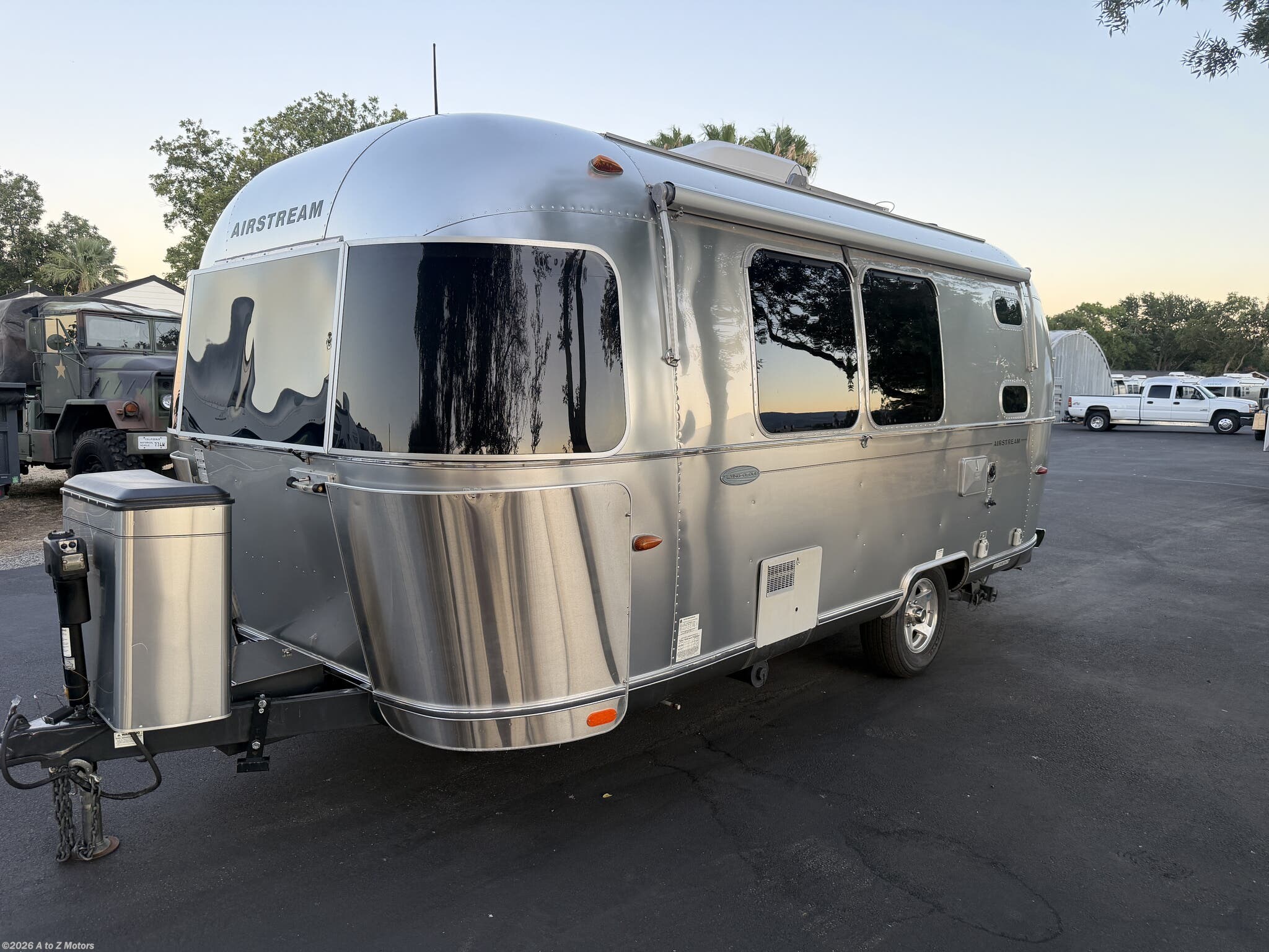 2010 Airstream Flying Cloud 20 - Used Travel Trailer For Sale by A to Z Motors in Winters, California