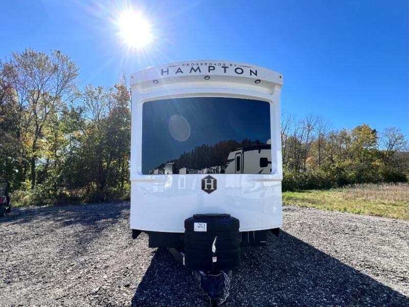 2025 CrossRoads Hampton 378DBB RV for Sale in Wabash, IN 46992 8675