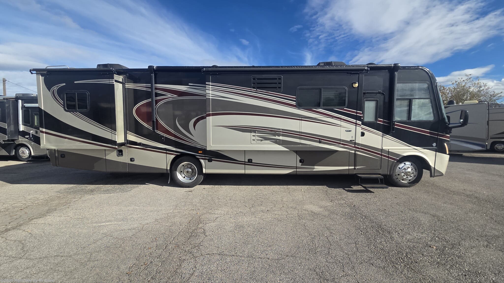 2013 Thor Motor Coach Challenger 37GT - Used Class A For Sale by Right Side Up RV Sales in Salt Lake City, Utah
