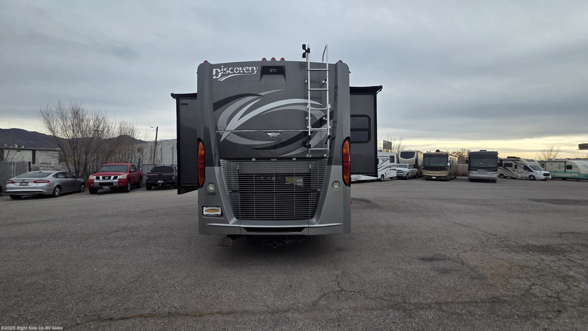 Used 2008 Fleetwood Discovery 39R available in Salt Lake City, Utah