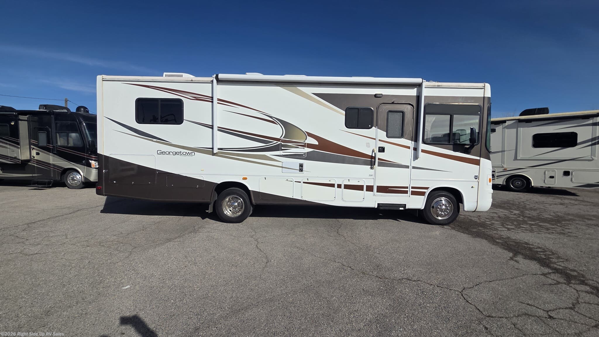 2011 Georgetown 300S by Forest River from Right Side Up RV Sales in Salt Lake City, Utah