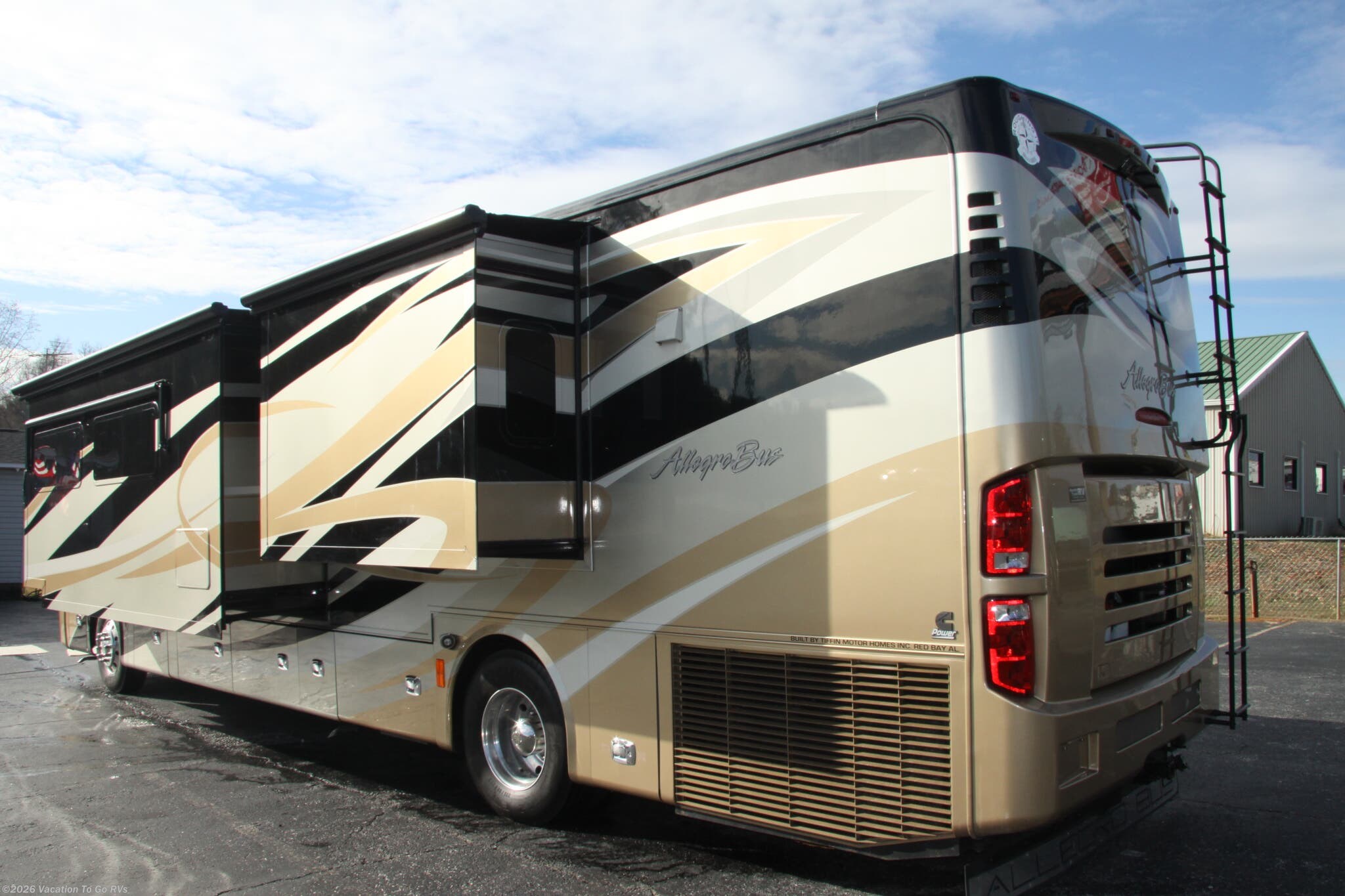 2012 Allegro Bus 40qbp bath half by Tiffin from Vacation To Go RVs in Pendleton, South Carolina