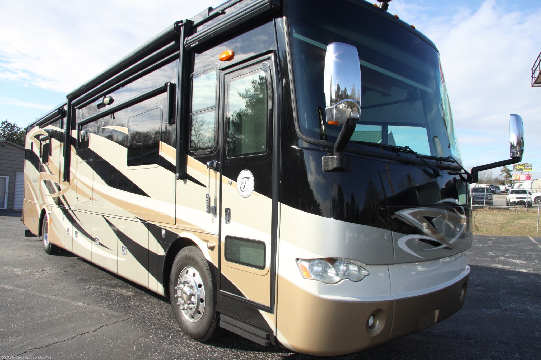 2012 Tiffin Allegro Bus 40qbp bath half - Used Class A For Sale by Vacation To Go RVs in Pendleton, South Carolina