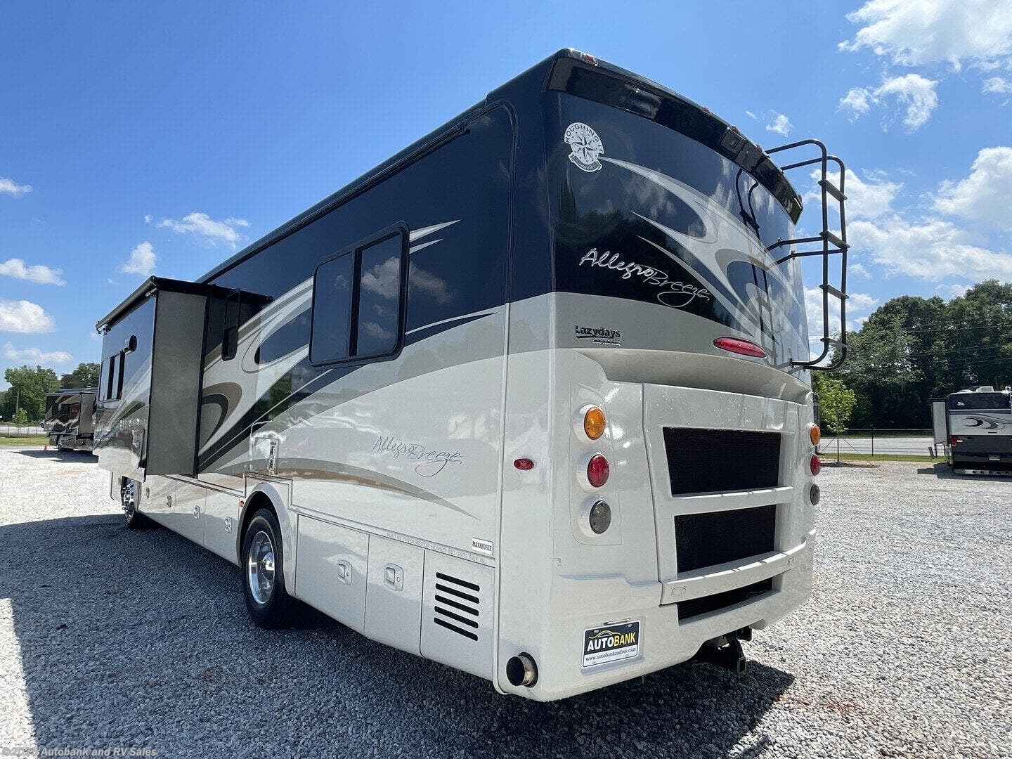 2015 Tiffin Allegro Breeze 32 BR RV for Sale in Greenville, SC 29611