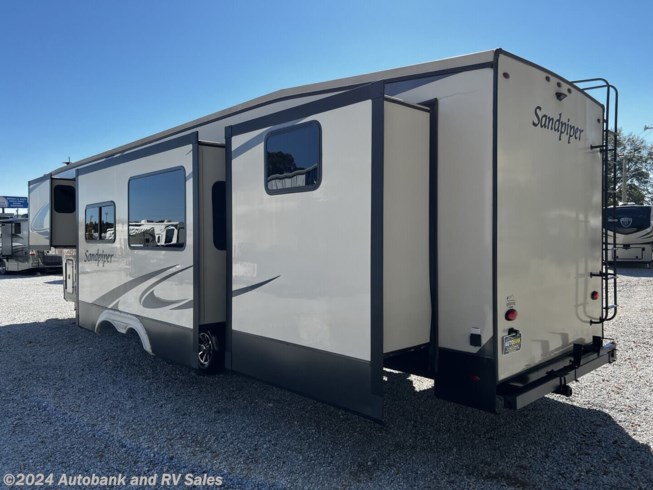 2020 Sandpiper 384QBOK by Forest River from Autobank and RV Sales in Greenville, South Carolina