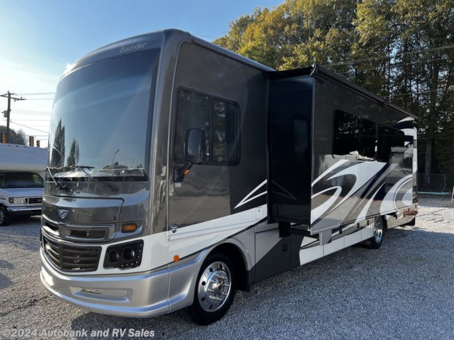 2019 Bounder 35K by Fleetwood from Autobank and RV Sales in Greenville, South Carolina