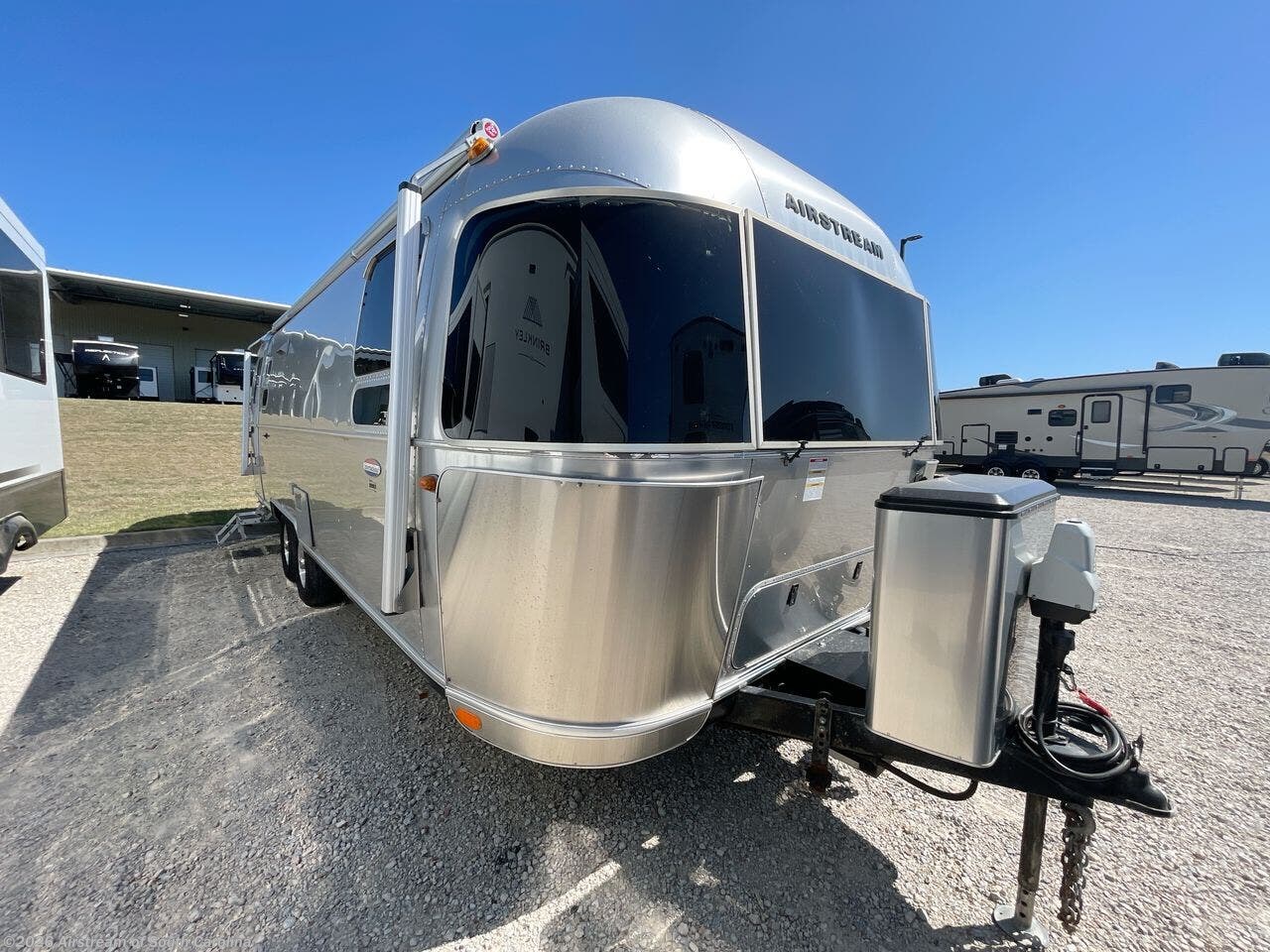 2019 International 27FBQ by Airstream from Airstream of South Carolina in Lexington, South Carolina