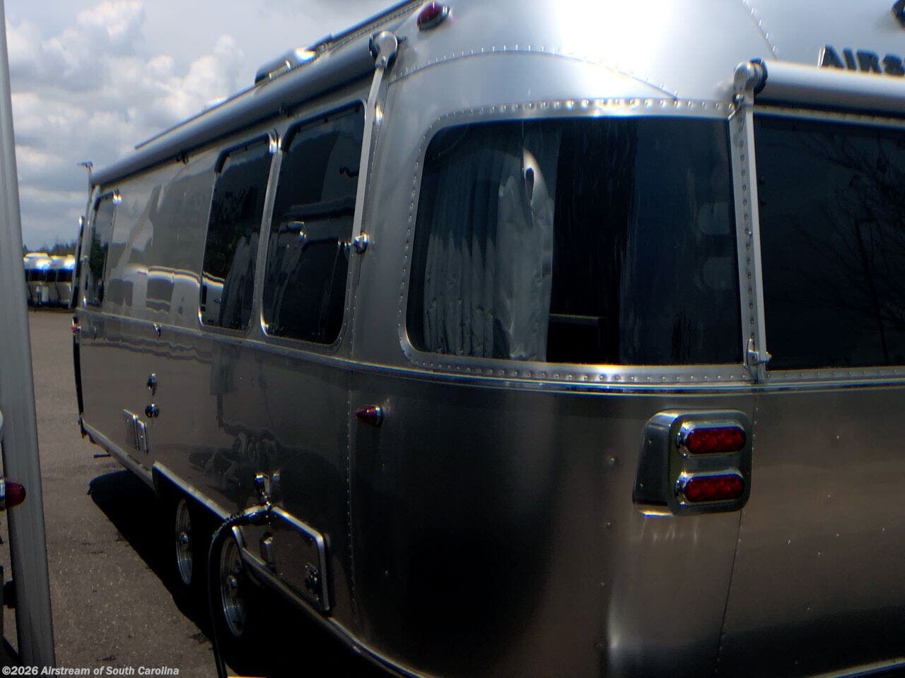 New 2026 Airstream Globetrotter 25FB available in Lexington, South Carolina
