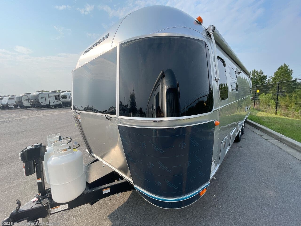 New 2027 Airstream Flying Cloud 28RB Twin available in Lexington, South Carolina