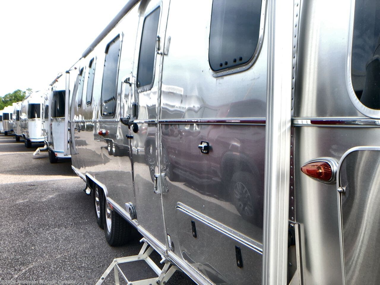 2027 Classic 33FB Twin by Airstream from Airstream of South Carolina in Lexington, South Carolina
