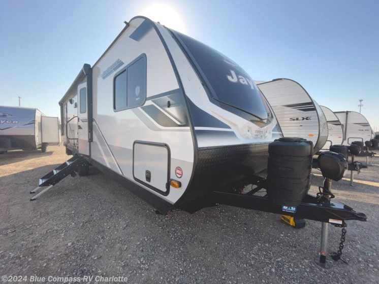 New 2025 Jayco Jay Feather 29BHB available in Concord, North Carolina