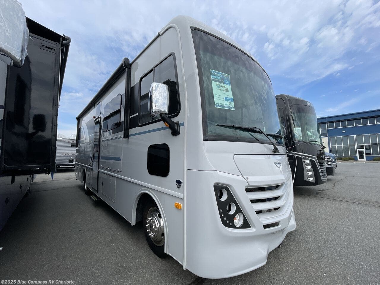 2025 Flair 28A by Fleetwood from Blue Compass RV Charlotte in Concord, North Carolina