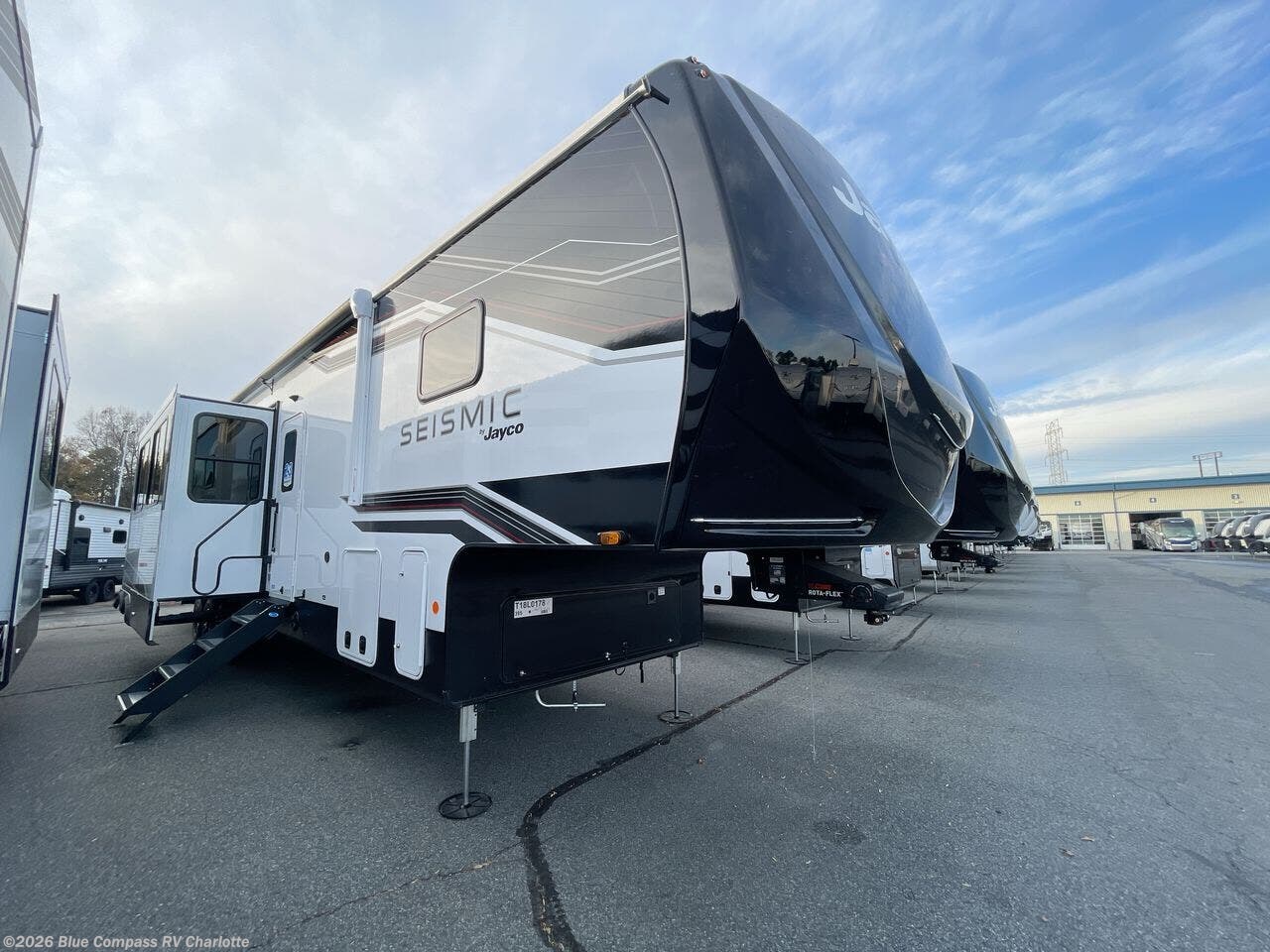 2026 Seismic 395 by Jayco from Blue Compass RV Charlotte in Concord, North Carolina