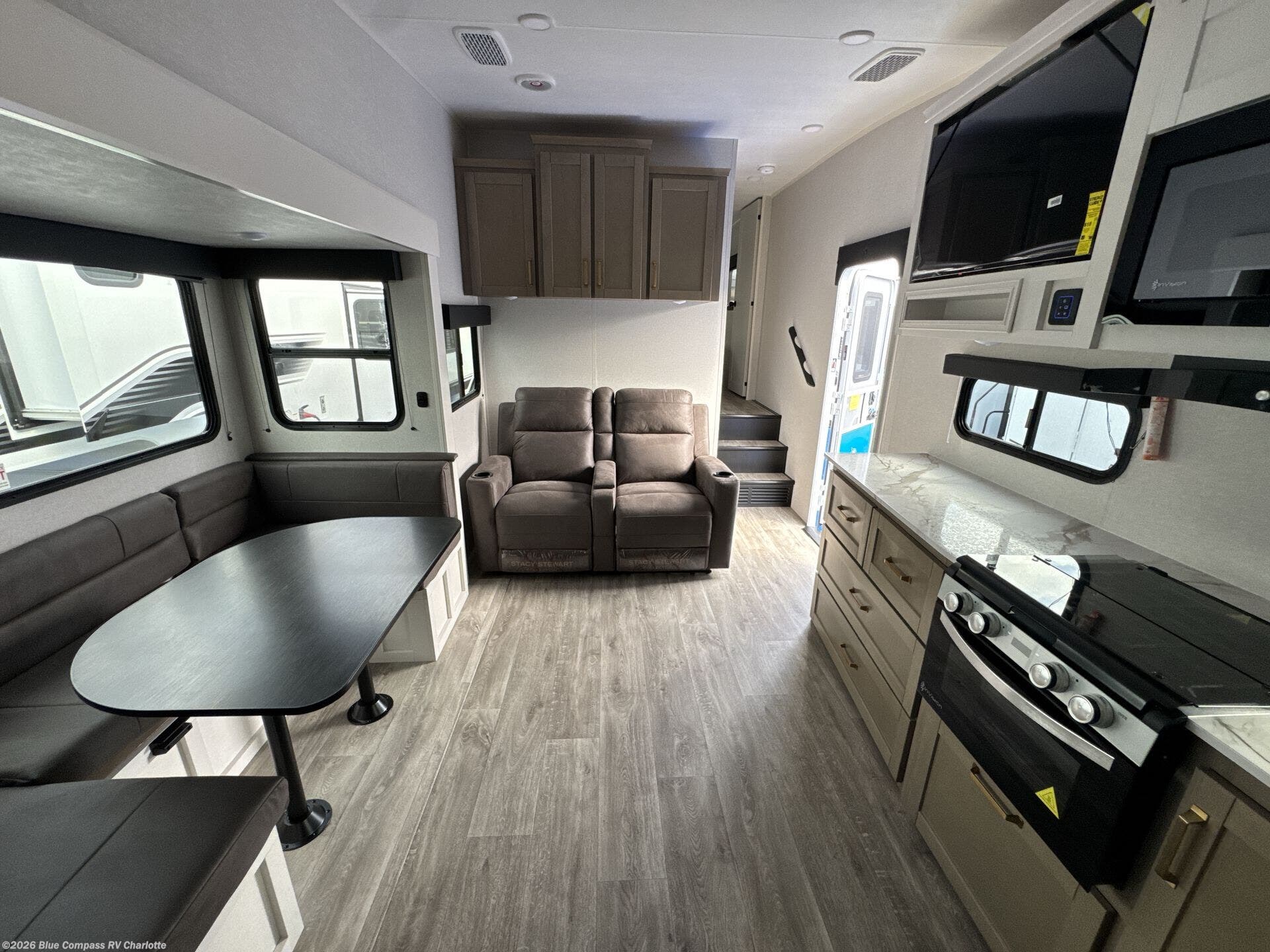 New 2026 Jayco Eagle SLE 28BHU available in Concord, North Carolina