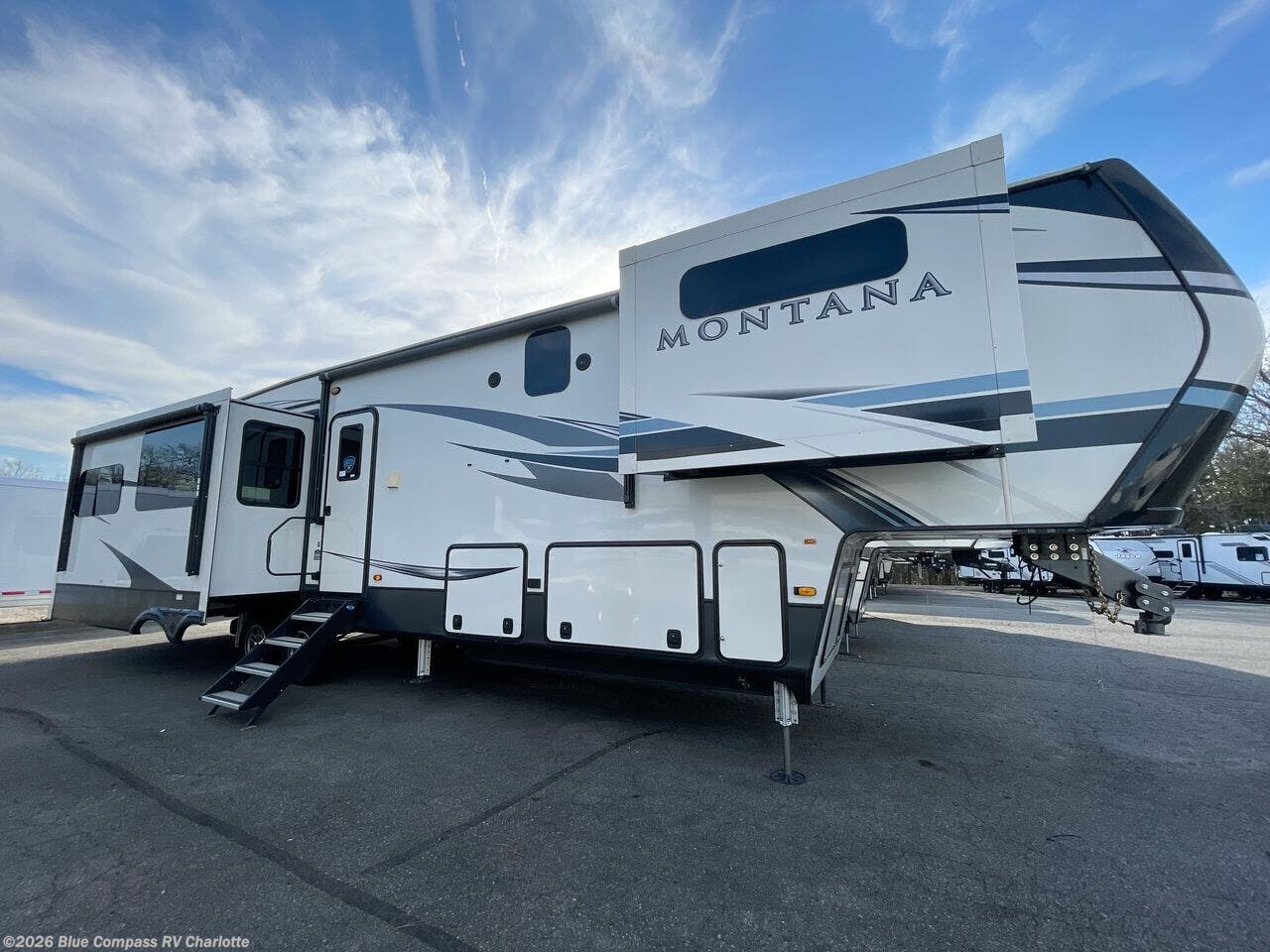 2021 Montana 3781RL by Keystone from Blue Compass RV Charlotte in Concord, North Carolina