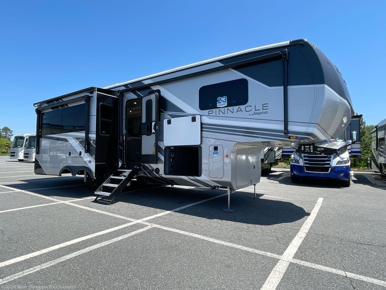 2026 Pinnacle 32RLTS by Jayco from Blue Compass RV Charlotte in Concord, North Carolina
