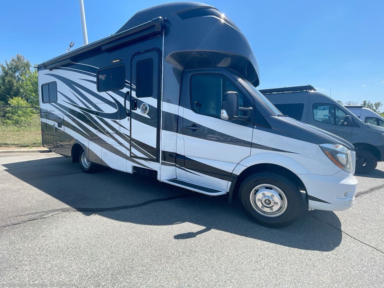 2018 Wayfarer 24 TW by Tiffin from Blue Compass RV Charlotte in Concord, North Carolina
