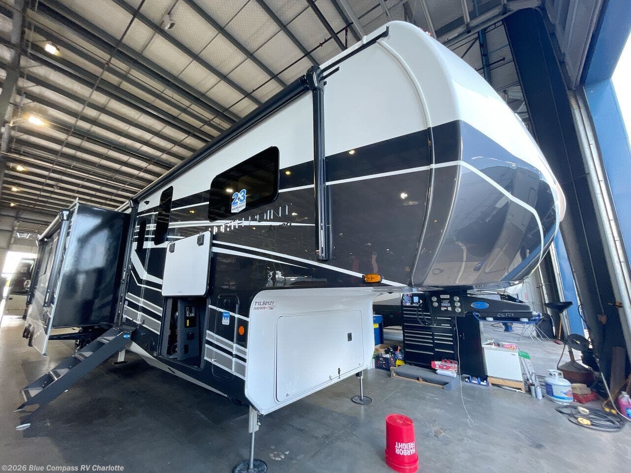 2026 North Point 395DSDB by Jayco from Blue Compass RV Charlotte in Concord, North Carolina