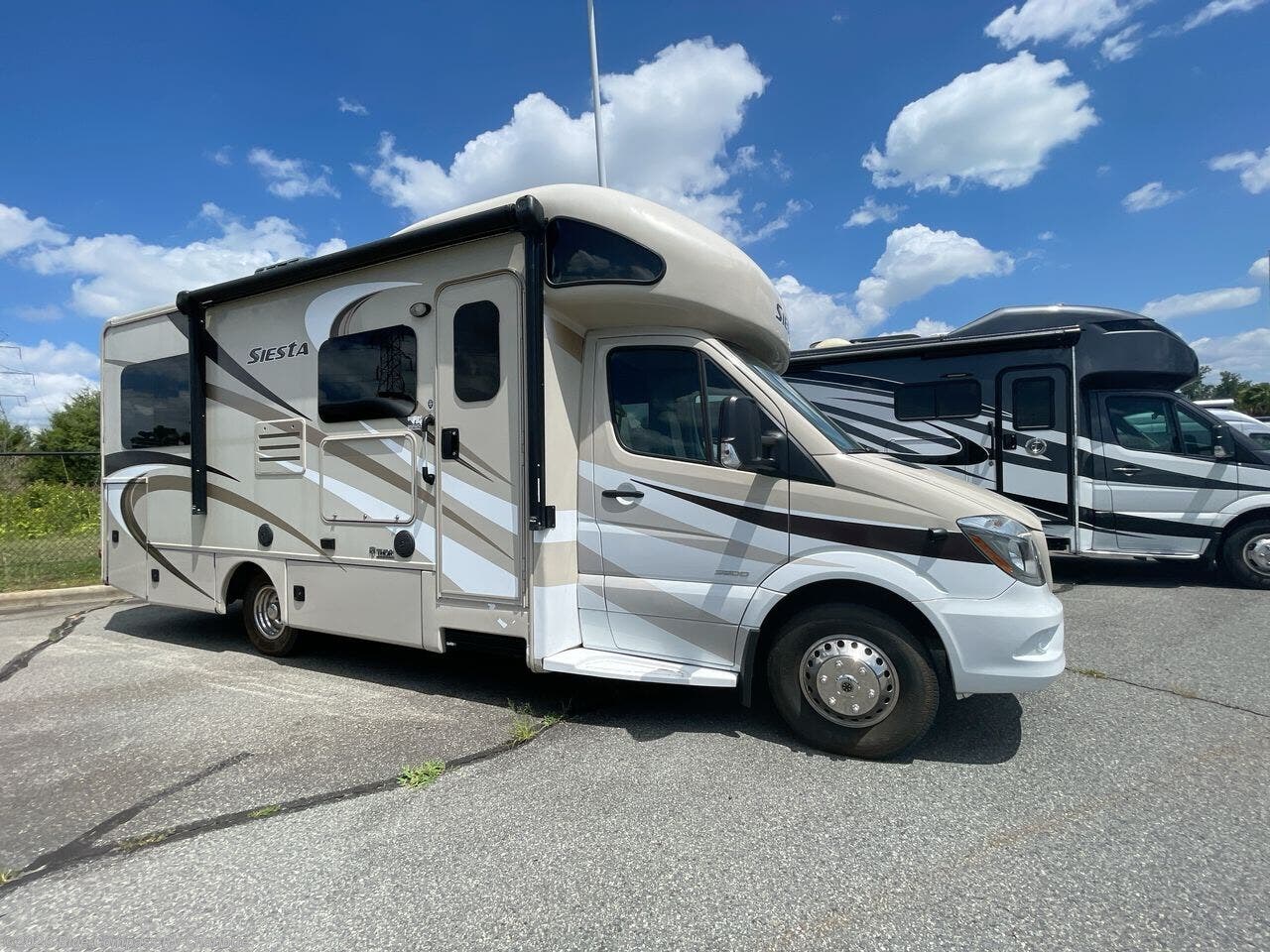 2017 Siesta 24ST by Thor Motor Coach from Blue Compass RV Charlotte in Concord, North Carolina