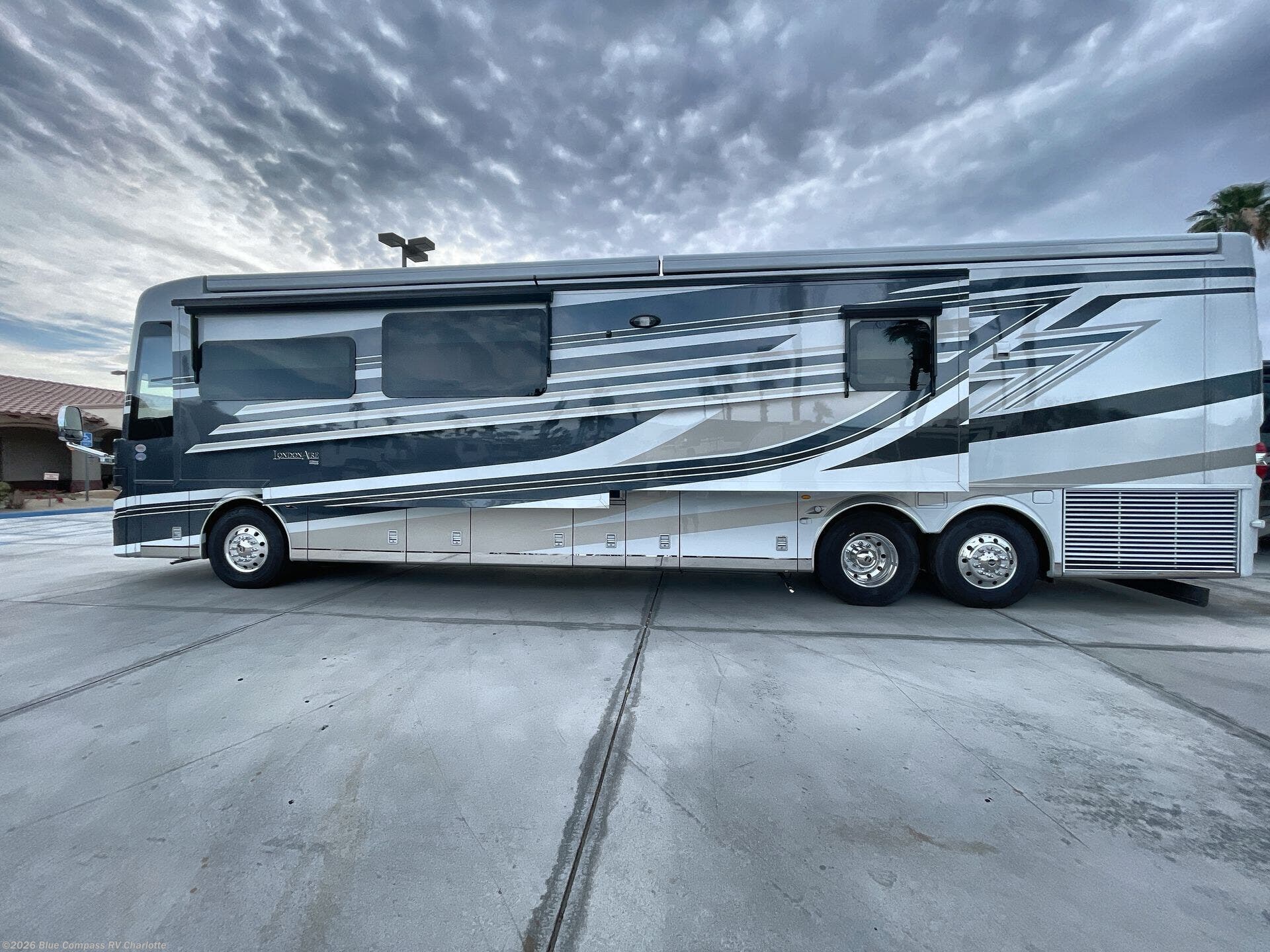 New 2026 Newmar London Aire 4551 available in Concord, North Carolina