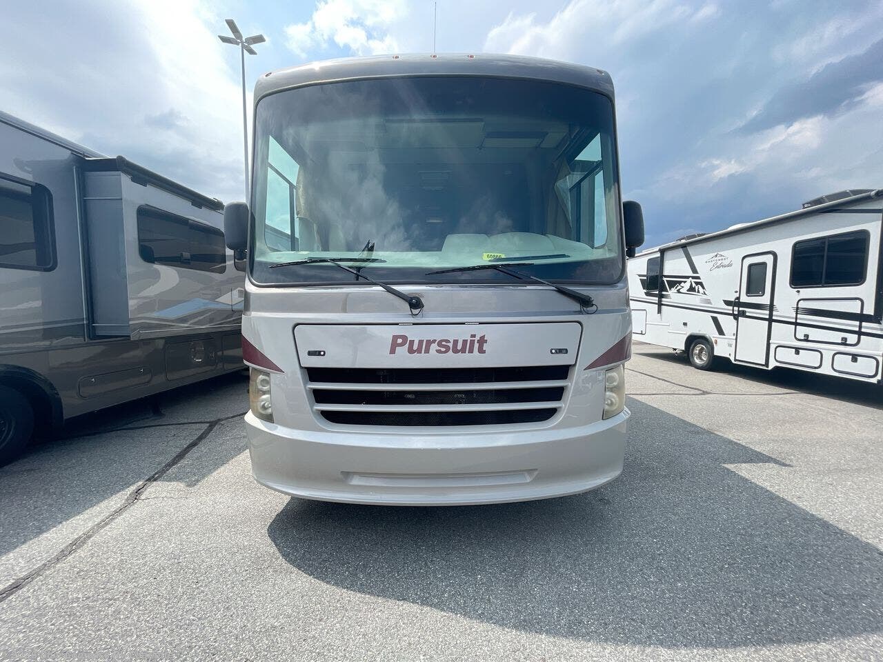 2015 Pursuit 31 BDP by Coachmen from Blue Compass RV Charlotte in Concord, North Carolina