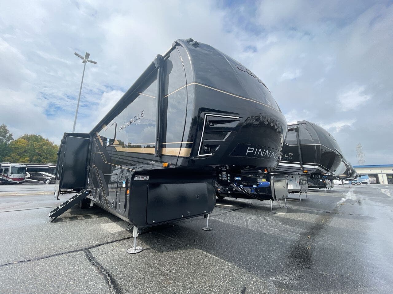 2027 Pinnacle 39FBRL by Jayco from Blue Compass RV Charlotte in Concord, North Carolina