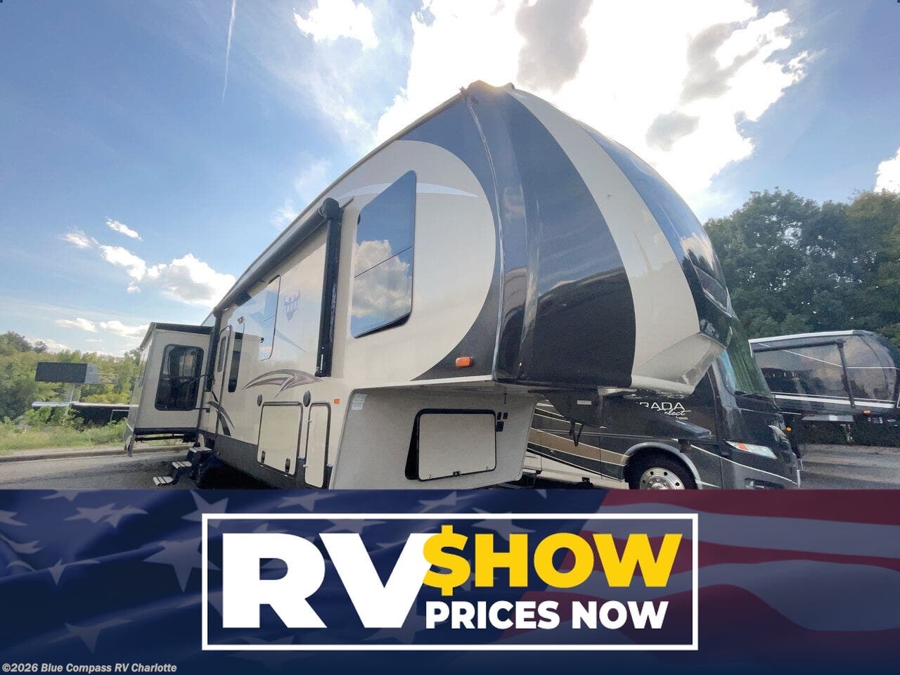 2017 Forest River Sabre 365MB - Used Fifth Wheel For Sale by Blue Compass RV Charlotte in Concord, North Carolina features Slideout