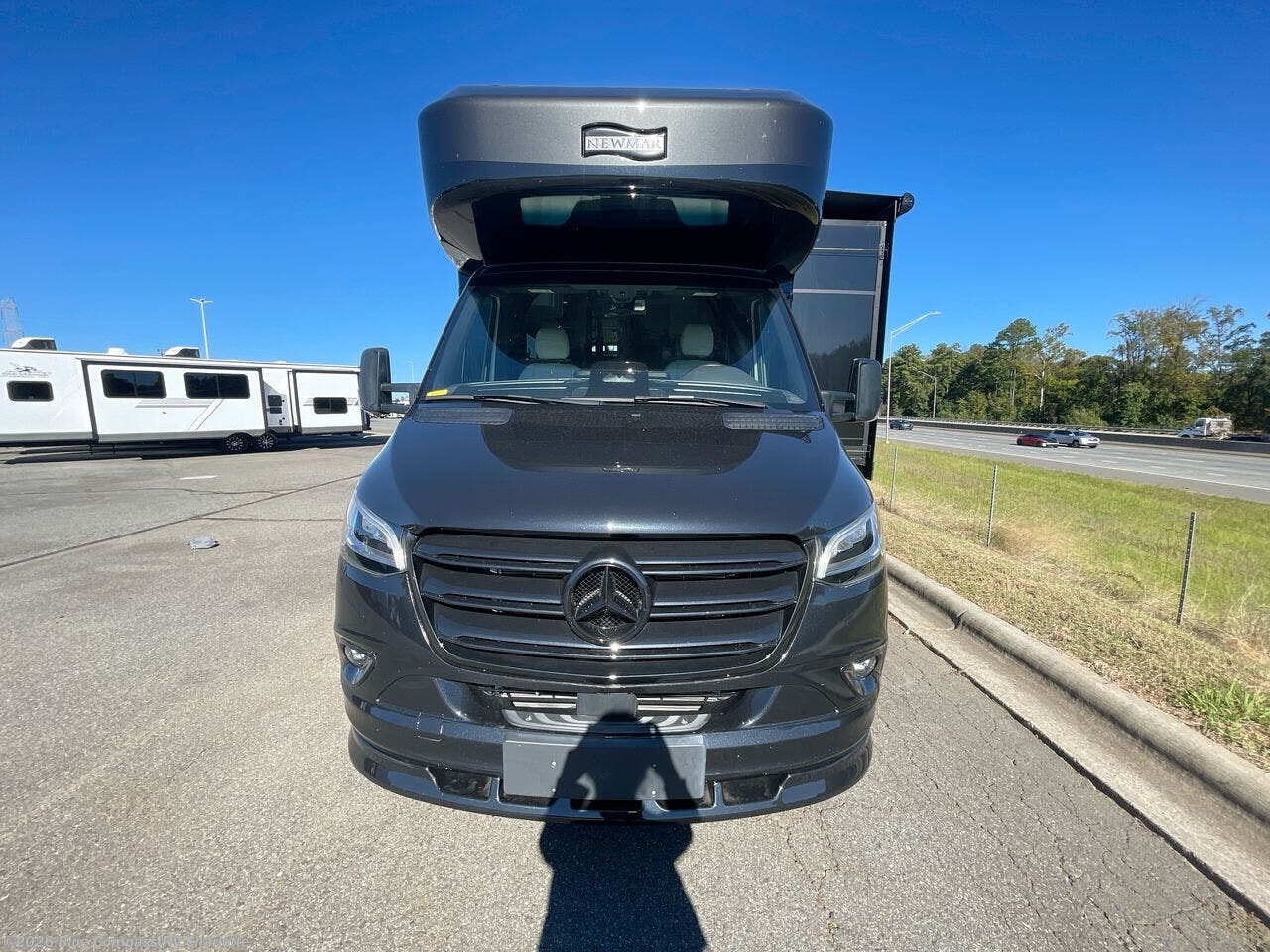 New 2027 Newmar Freedom Aire 2515 available in Concord, North Carolina
