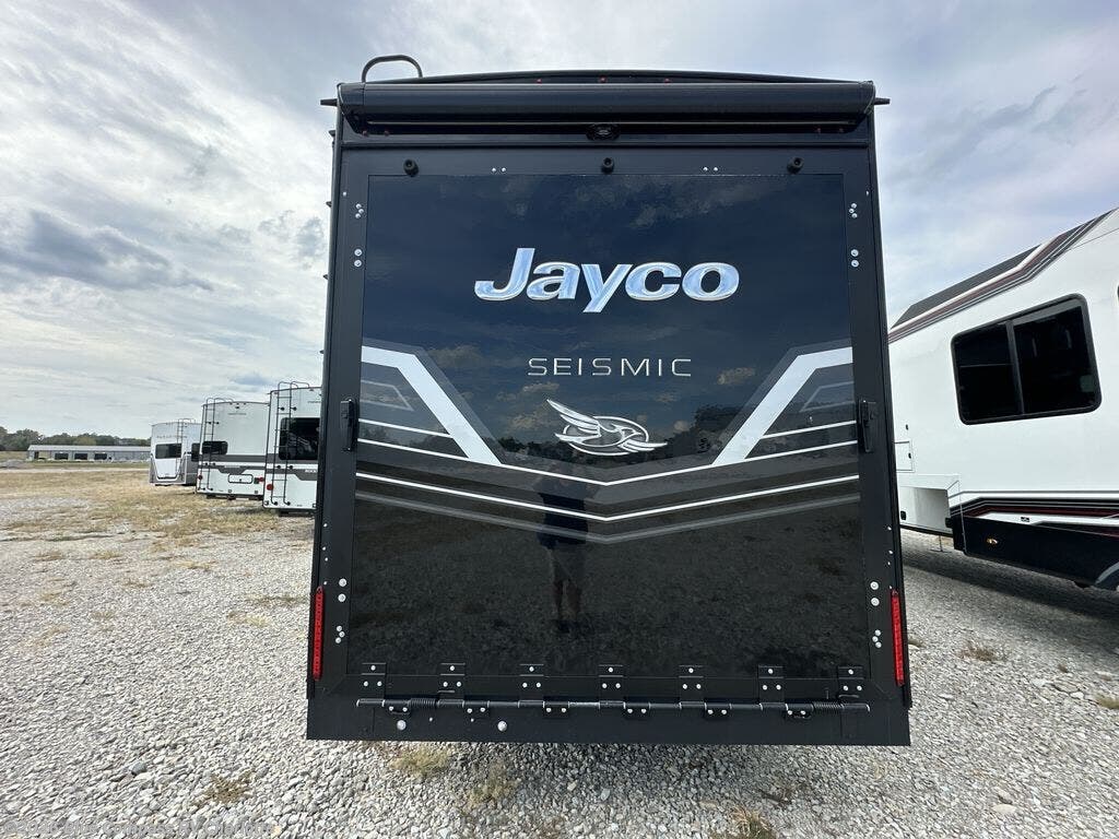 2027 Seismic 395 by Jayco from Blue Compass RV Charlotte in Concord, North Carolina