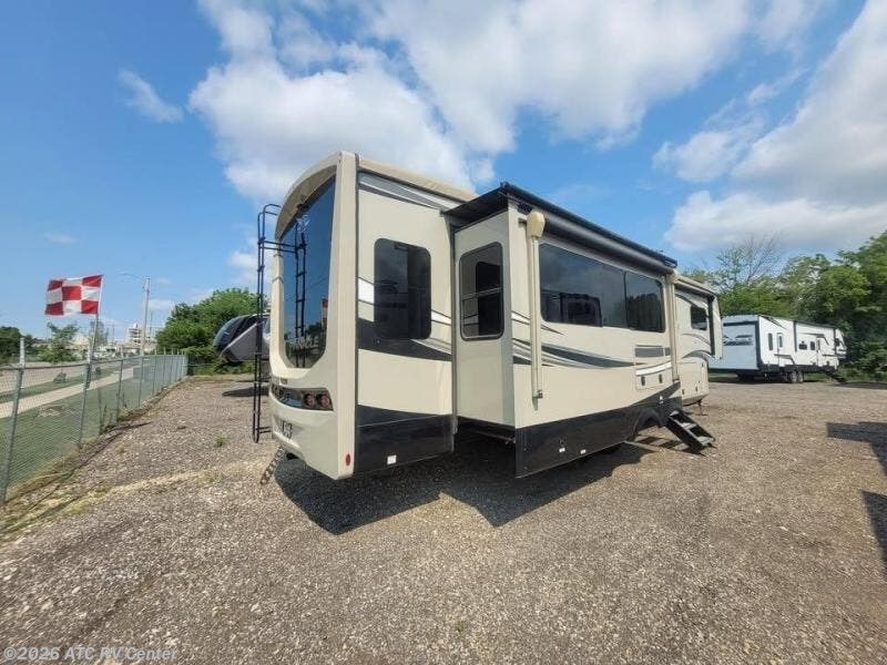 Used 2021 Jayco Pinnacle 36KPTS available in Cedar Rapids, Iowa