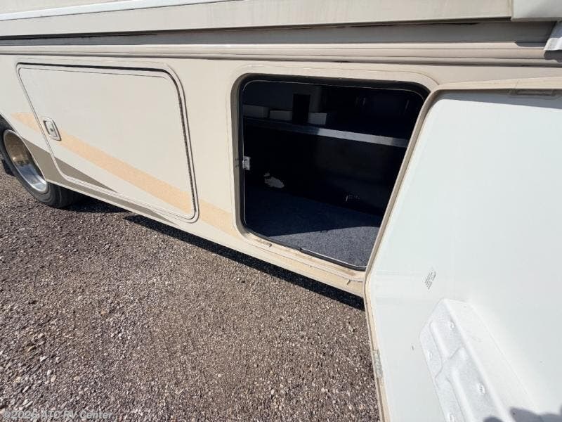 Used 2016 Winnebago Vista LX 27N available in Cedar Rapids, Iowa