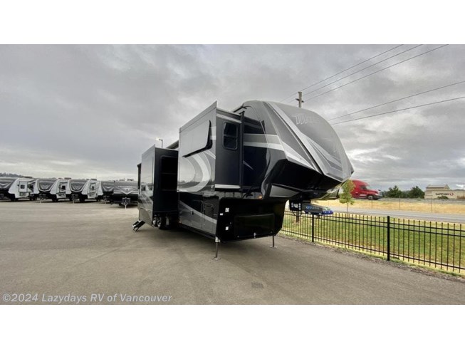 New 2022 Grand Design Momentum 376THS available in Woodland, Washington