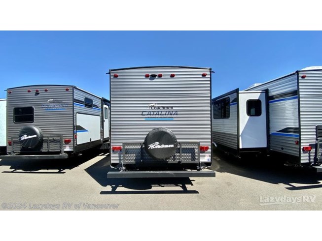 2022 Catalina Legacy 323QBTSCK by Coachmen from Lazydays RV of Vancouver in Woodland, Washington