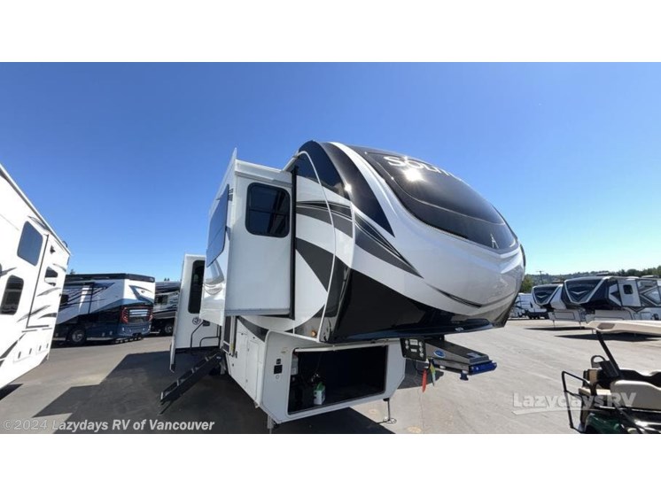 New 2024 Grand Design Solitude 382WB available in Woodland, Washington
