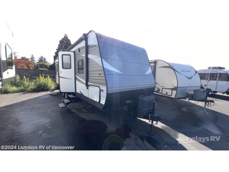 Used 2017 Dutchmen Coleman Lantern Series 263BH available in Woodland, Washington