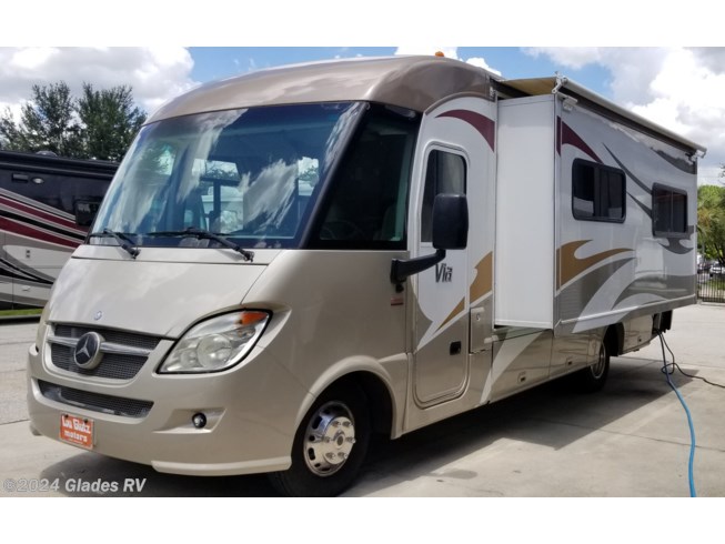 2012 Winnebago Via 25R - Used Class A For Sale by Glades RV in Fort Myers, Florida