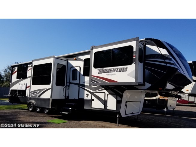 2017 Momentum 376TH by Grand Design from Glades RV in Fort Myers, Florida