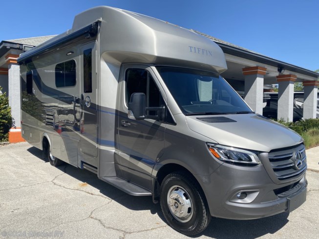 2021 Tiffin Wayfarer 25 SW - Used Class C For Sale by Glades RV in Fort Myers, Florida