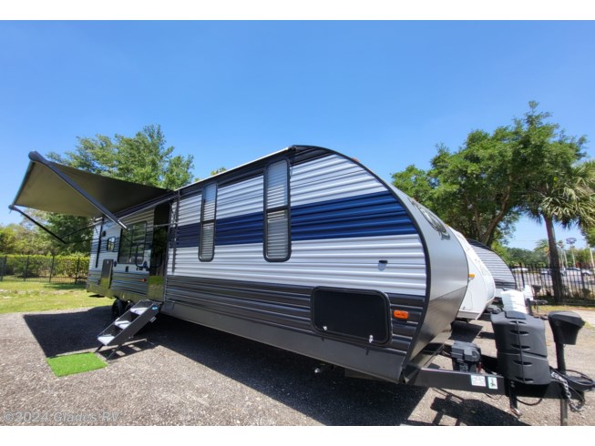 2021 Forest River Cherokee 274RK - Used Travel Trailer For Sale by Glades RV in Fort Myers, Florida features Fireplace, Booth Dinette, Recliner(s), Cable Prepped, Outside Entertainment Center