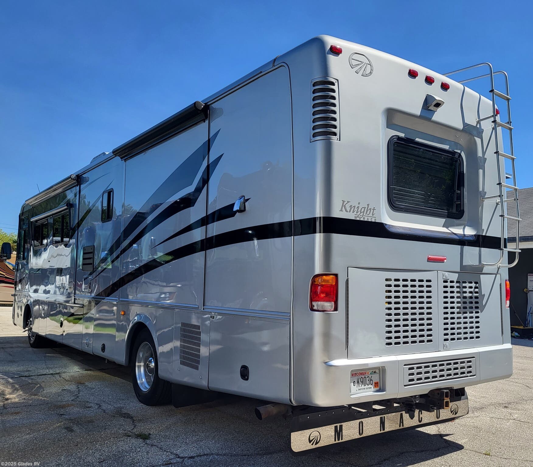 2005 Monaco RV Knight 40PLQ RV for Sale in Fort Myers, FL 33912 | 1188 ...