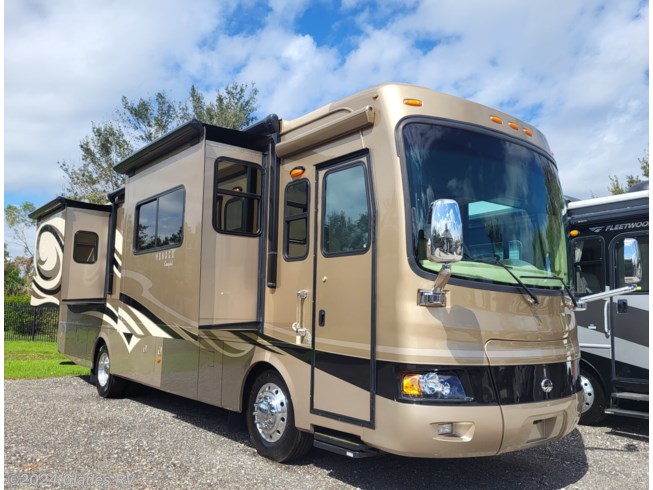 2011 Monaco RV Knight 36PFT - Used Diesel Pusher For Sale by Glades RV in Fort Myers, Florida