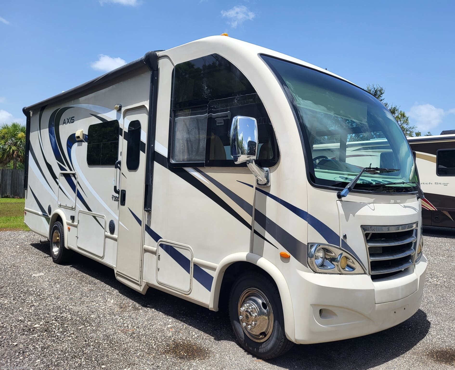 <span style='text-decoration:line-through;'>2017 Thor Motor Coach Axis 25.3</span>