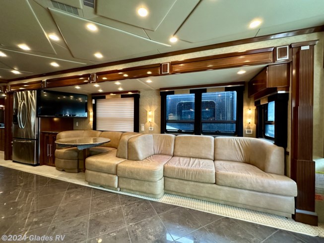 2010 King Aire 4574 by Newmar from Glades RV in Fort Myers, Florida