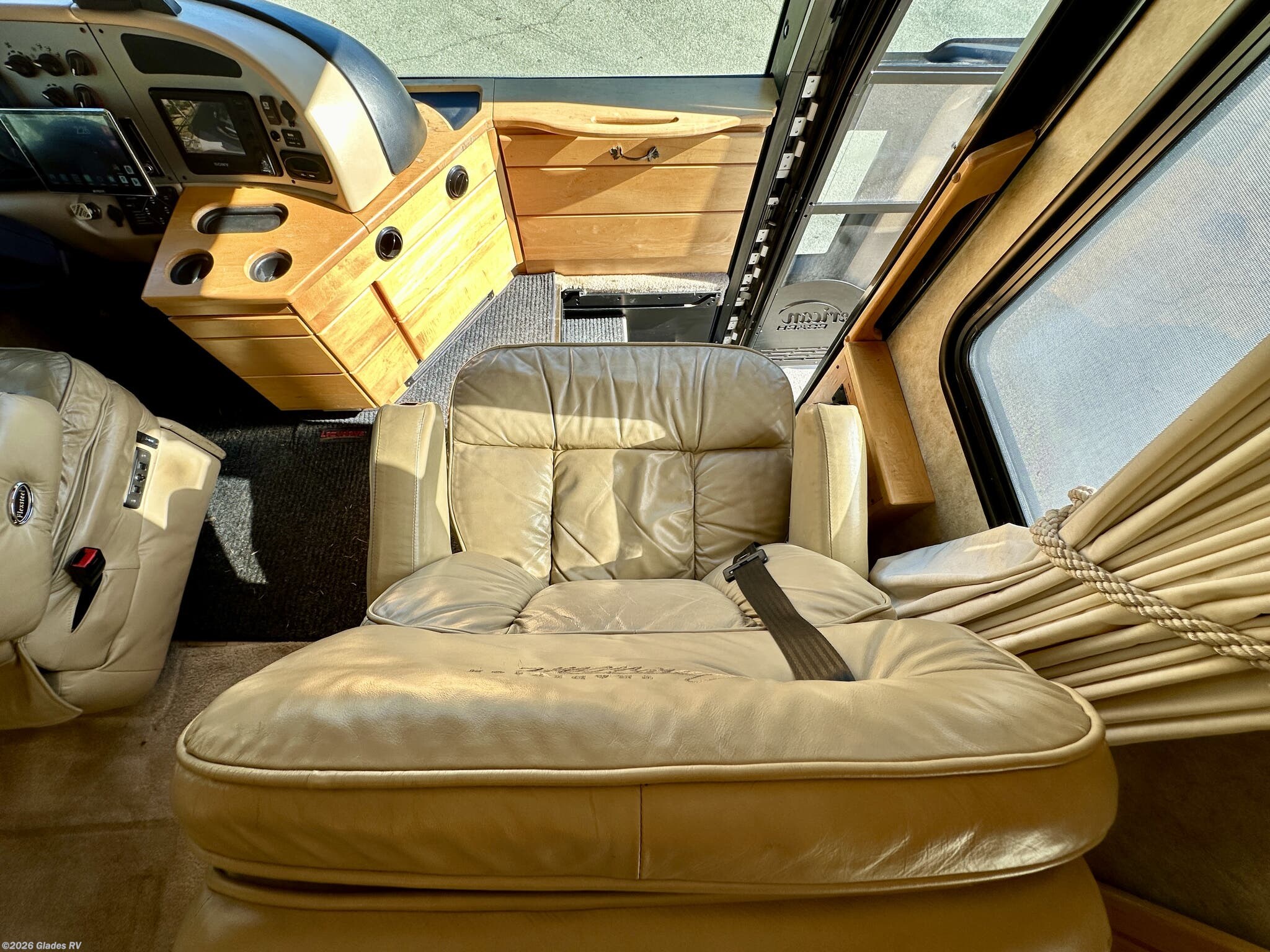 2004 American Coach American Tradition 40J #1358 - For Sale in Fort ...