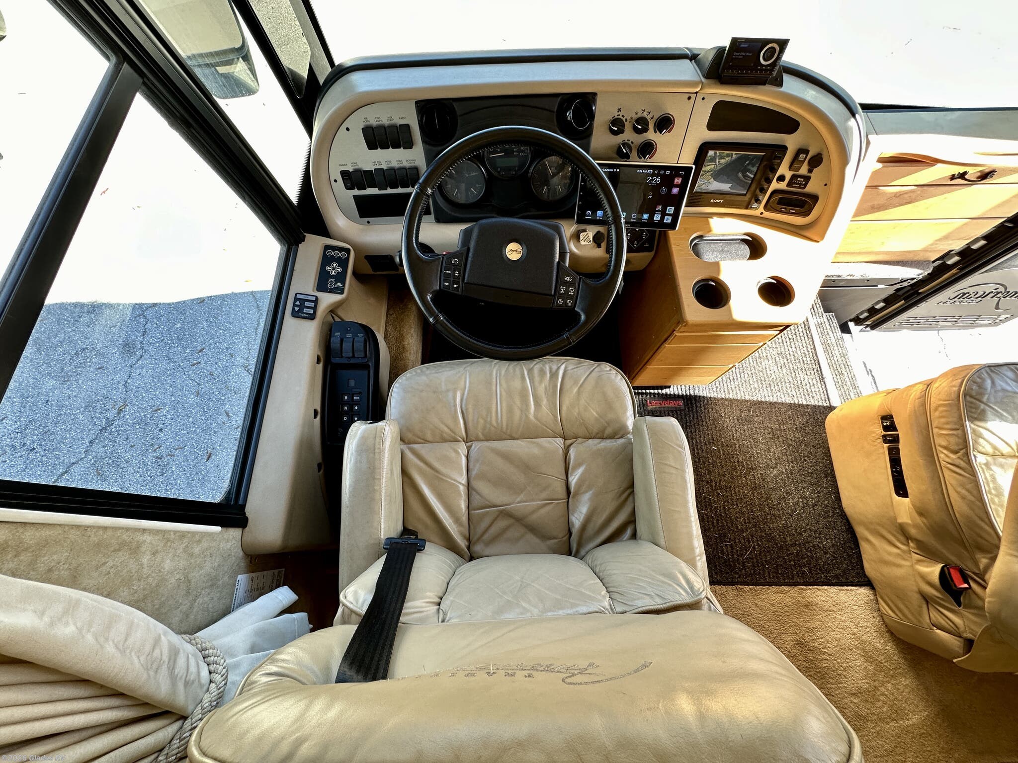 2004 American Coach American Tradition 40J #1358 - For Sale in Fort ...